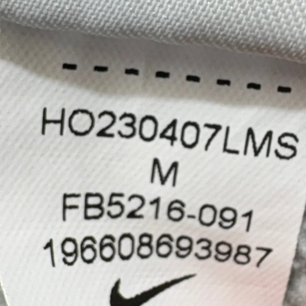 Nike Therma-FIT One Hoodie Womens Medium Gray Full Zip Jacket Workout Gorpcore